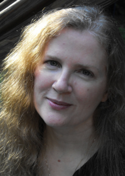 Portrait photo of Suzanne Collins